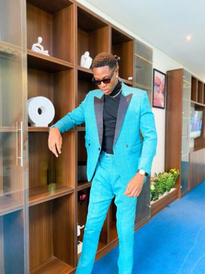TURQUOISE BLUE DOUBLE BREASTED TUXEDO